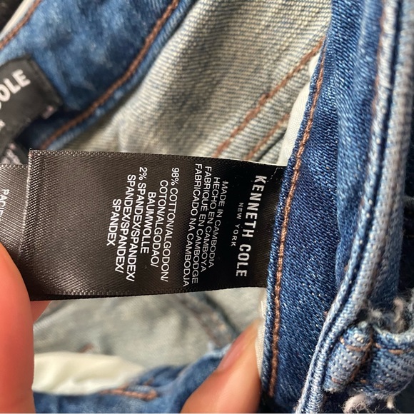 Kenneth Cole New York High Rise Straight Leg Button Fly Medium Blue Wash Jeans - Picture 4 of 6